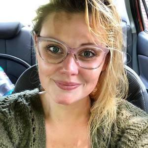 Meet your Posher, Shania